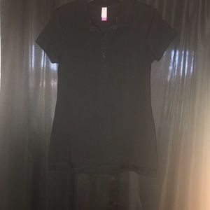 Black short sleeve v neck